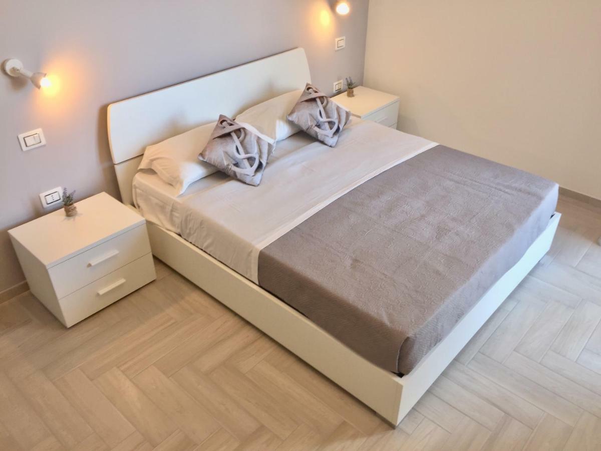 Le Domus Modern Apartments Cagliari Su Forti Bagian luar foto