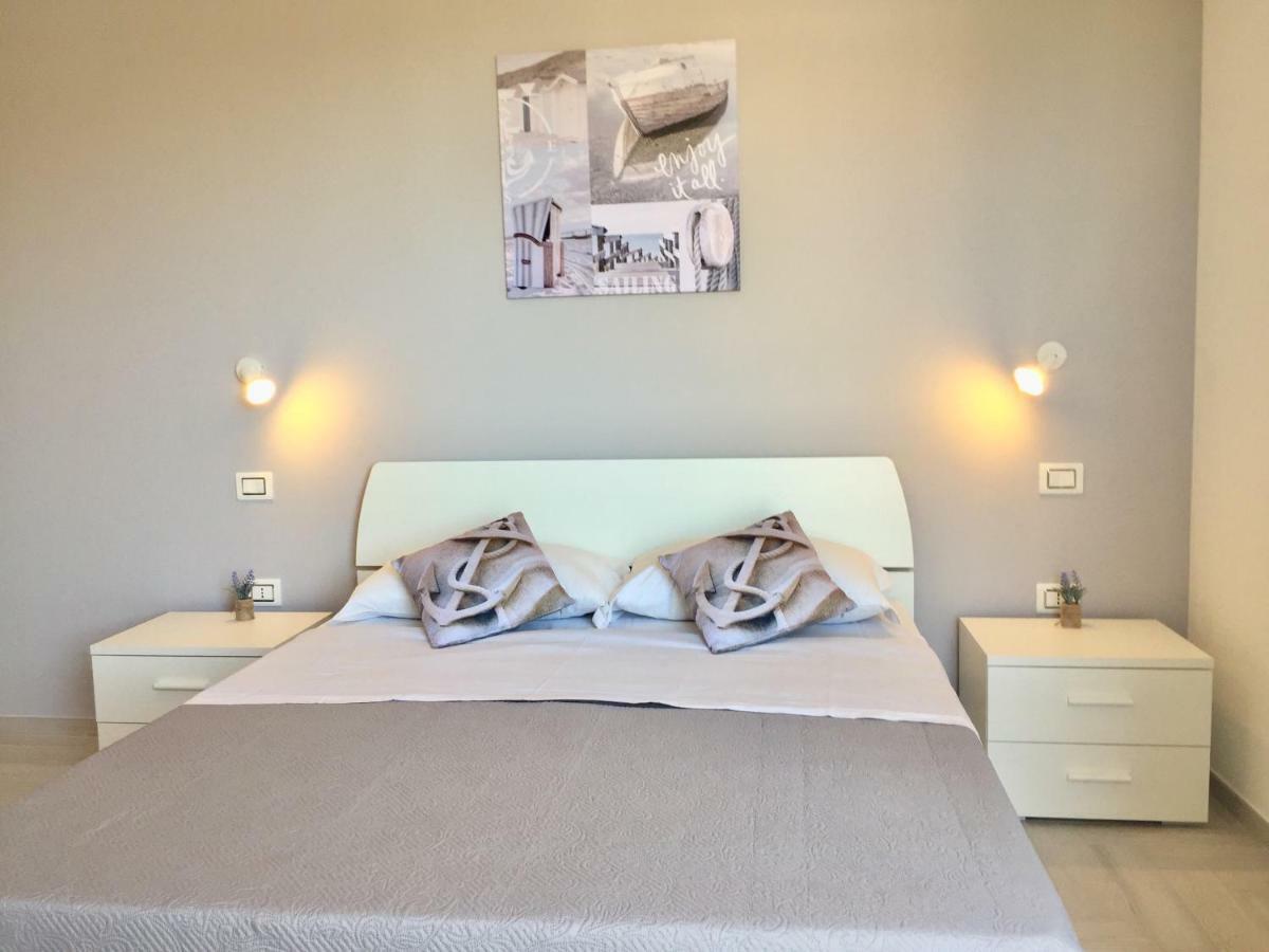 Le Domus Modern Apartments Cagliari Su Forti Bagian luar foto