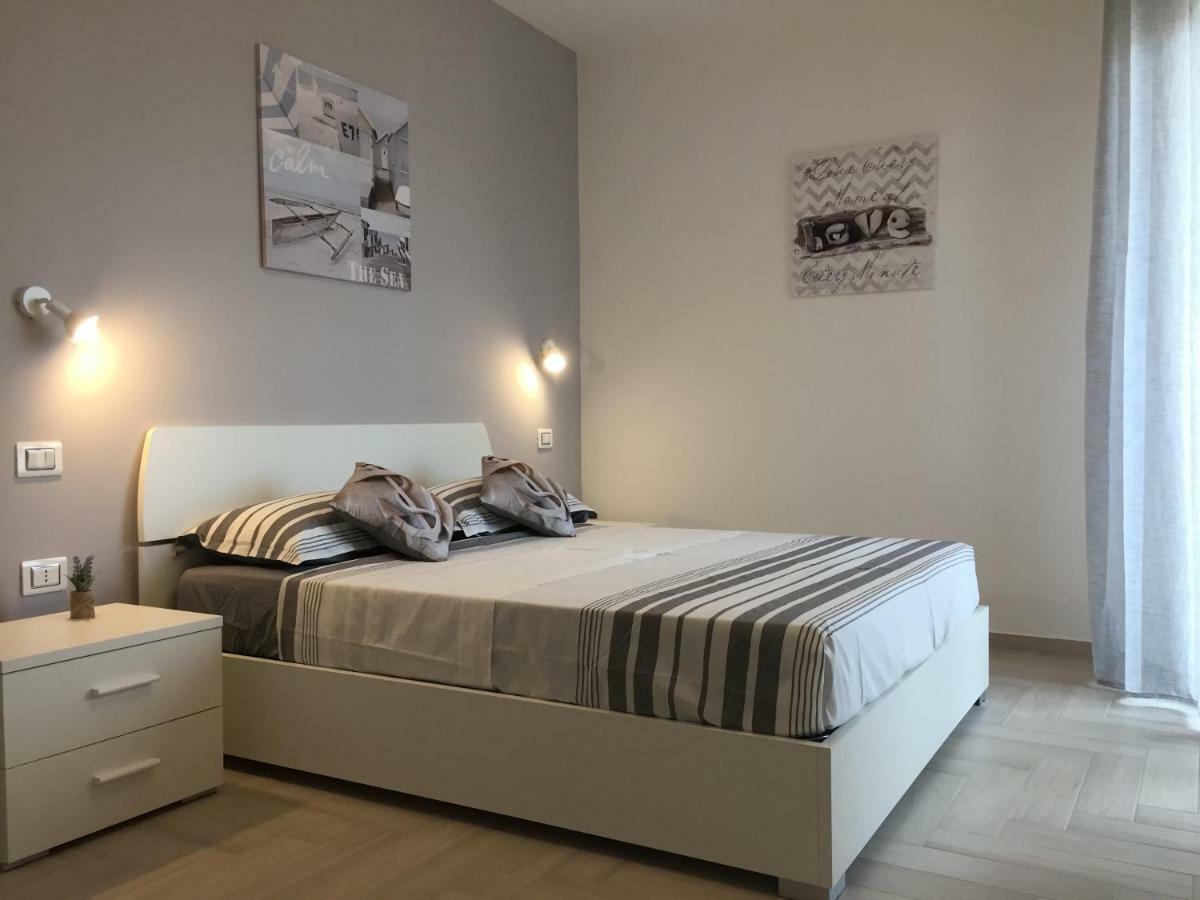 Le Domus Modern Apartments Cagliari Su Forti Bagian luar foto
