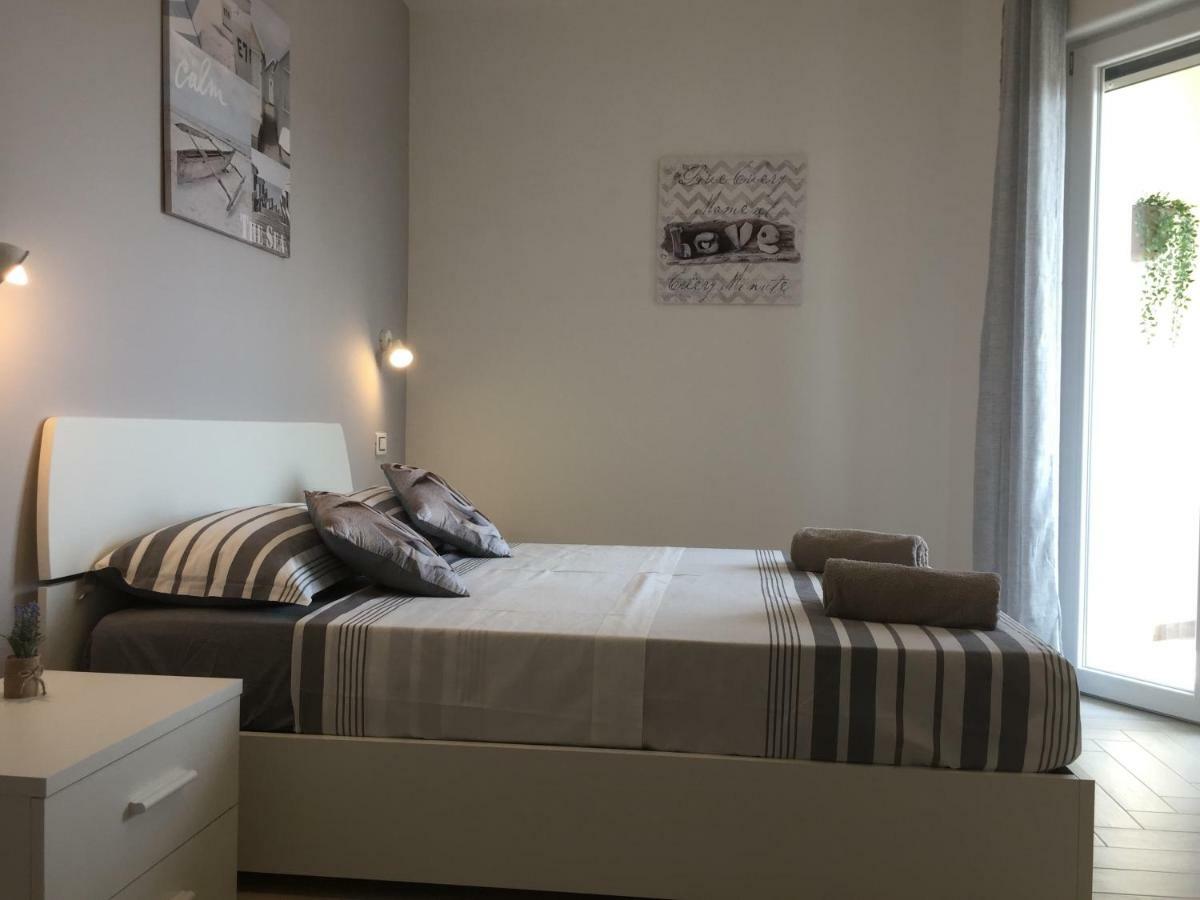 Le Domus Modern Apartments Cagliari Su Forti Bagian luar foto