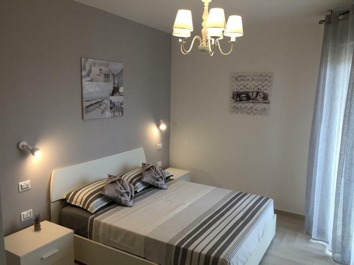 Le Domus Modern Apartments Cagliari Su Forti Bagian luar foto