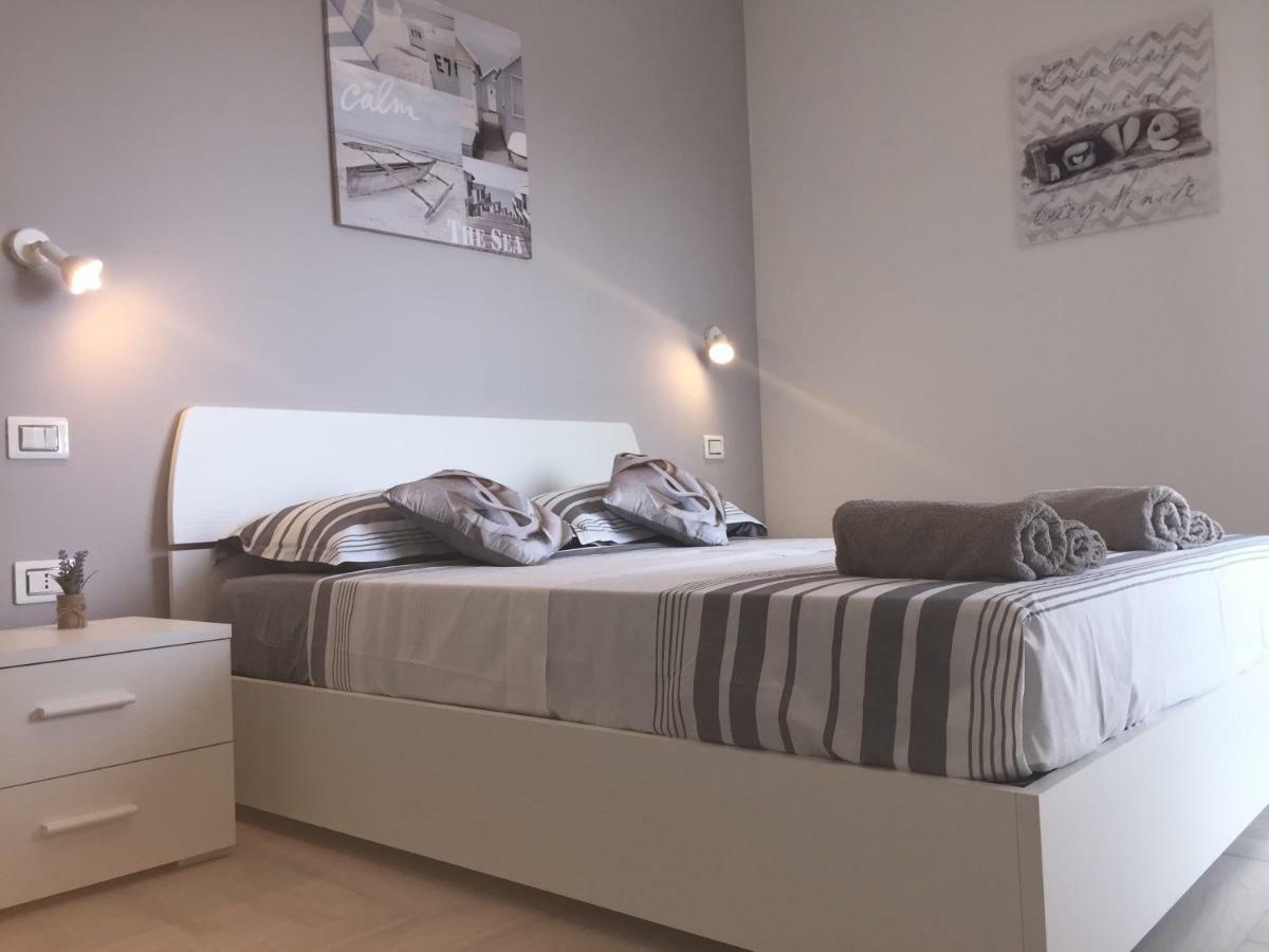 Le Domus Modern Apartments Cagliari Su Forti Bagian luar foto