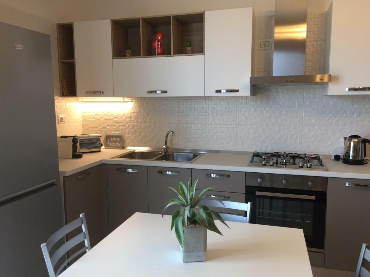 Le Domus Modern Apartments Cagliari Su Forti Bagian luar foto