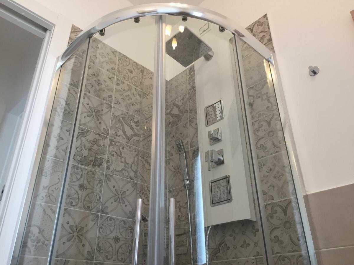 Le Domus Modern Apartments Cagliari Su Forti Bagian luar foto