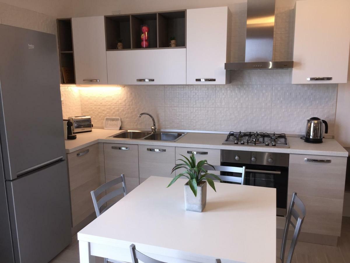 Le Domus Modern Apartments Cagliari Su Forti Bagian luar foto